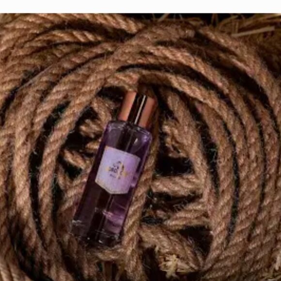 JORDACHE BILLIE PERFUM SPRAY - Picture 4 of 4